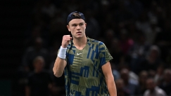 Ο Ρούνε ξεπέρασε τον «λαβωμένο» Αλκαράθ, ημιτελικό με τον Αλιασίμ στο Παρίσι 