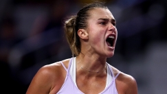 Η Σαμπαλένκα σόκαρε την Σβιόντεκ και πέρασε στον τελικό του WTA Finals (vid)