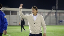 Ανθοδέσμη της Original 21 και ευχές στον Αλμέιδα για τα γενέθλιά του