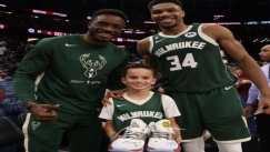 Γιάννης-Θανάσης χάρισαν στον γιο του Καλάθη υπογεγραμμένα παπούτσια και ο Νικ τους ευχαρίστησε