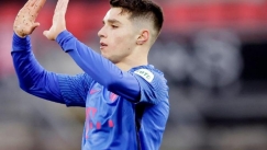 O Δουβίκας έχασε πέναλτι κόντρα στην Βαλβάικ, σκόραρε και το ματς διακόπηκε για ρίψη αντικειμένων (vid)