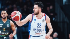 Άνετη και με... δεύτερα η Εφές πριν την διαβολοβδομάδα 