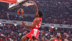 Ο ΜακΚίσικ «πέταξε» και... κατεδάφισε το καλάθι της Μακάμπι (vid)