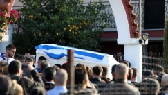 Βασίλης Τόπαλος: Σε κλίμα βαθιάς οδύνης η κηδεία του 16χρονου πυγμάχου
