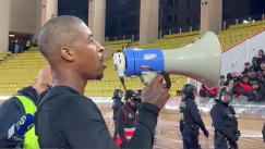 Ο Κιμπεπέ απολογήθηκε με ντουντούκα στους οπαδούς της Παρί μετά την ήττα από τη Μονακό (vid)