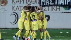 Ο Γκατσίνοβιτς έγινε φορ και με υποδειγματικό πλασέ έκανε το 3-0 για την ΑΕΚ (vid)