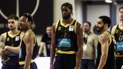 Άρης: «Μετά τα συνεχιζόμενα αίσχη εις βάρος μας, η ΚΑΕ αίρει την εμπιστοσύνη της προς τον Νίκο Ζεϊμπέκη»