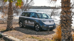 Test drive Volkswagen ID. Buzz: Silence makes a buzz
