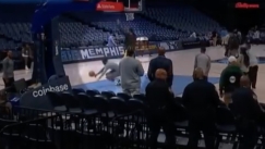 Ο Κουμίνγκα... επανέλαβε το σκηνικό με Ντουράντ, τραυματίστηκε στην προθέρμανση και δεν αγωνίστηκε με τους Γουόριορς (vid)