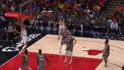 Ο ΛαΒίν πάει για κάρφωμα