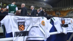 Πανό φίλων του Παναθηναϊκού κατά της EuroLeague: «Κάθε παιχνίδι μετράει, η ανθρώπινη ζωή όχι»