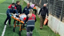 Ο Παπαδόπουλος του Πάτραι-Μύκονος φεύγει με φορείο από τον αγώνα