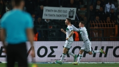 Ο Ιωαννίδης πανηγυρίζει το νικηφόρο γκολ που πέτυχε