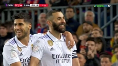 Ο Μπενζεμά πανηγυρίζει το χατ τρικ του