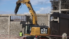 Μπουλντόζα στον Βοτανικό