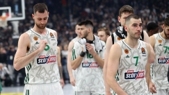 Οι παίκτες του Παναθηναϊκού μετά το ματς με την Παρτίζαν.
