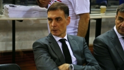 Ο Γιώργος Μπαρτζώκας μετά τη νίκη του Ολυμπιακού επί του ΠΑΟΚ