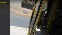 Λεωφορείο στο Χαϊδάρι κάνει το δρομολόγιο με ανοιχτές πόρτες λόγω βλάβης (vid)