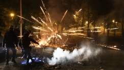 Λαϊκή εξέγερση στην Γαλλία: Τεθωρακισμένα άρματα στους δρόμους κατεβάζει η κυβέρνηση 