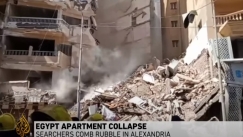 Κατέρρευσε κτίριο 13 ορόφων στην Αλεξάνδρεια: Πληροφορίες για εγκλωβισμένους (vid)