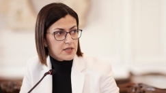 H νέα αναπληρώτρια υγείας κόλλησε Covid μετά από 3 χρόνια και είπε στον εαυτό της «Μπράβο Φαίδων»