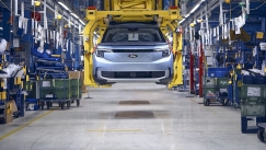 Εγκαίνια για το πρώτο εργοστάσιο της Ford αποκλειστικά για ηλεκτρικά αυτοκίνητα (vid)