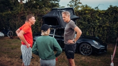 O CEO της Porsche κατασκήνωσε για τις 24 Ώρες Λε Μαν