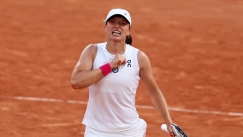 H Iγκα Σβιόντεκ πανηγυρίζει