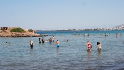 Σε εξέλιξη το νέο κύμα καύσωνα: Έξι πόλεις θα «ψηθούν», στους 44 βαθμούς το Σαββατοκύριακο η θερμοκρασία (vid)