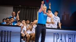 Ο προπονητής της Εθνικής Εφήβων, Βαγγέλης Ζιάγκος.