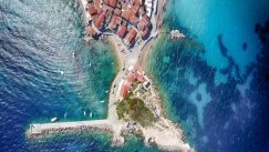 Το ελληνικό νησί που έχει μαγέψει τους τουρίστες: Έχει 100% πληρότητα μέχρι τον Οκτώβριο 