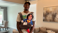 Ο Γουίλ Κλάιμπερν τρολάρει με απίθανο τρόπο το... μωρό Λάρκιν (vid)