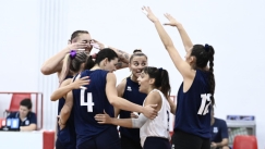 Τα κορίτσια της εθνικής βόλεϊ πανηγυρίζουν