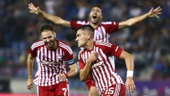 Ο Αλεξανδρόπουλος πανηγυρίζει το γκολ - πρόκριση επί της Γκενκ