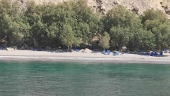 Συναγερμός στα Σφακιά: Εκκενώθηκε η παραλία «Γλυκά Νερά» υπό το φόβο της κατολίσθησης