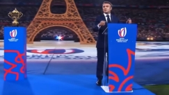 Έντονες αποδοκιμασίες κατά του Εμανουέλ Μακρόν σε αγώνα ράγκμπι στη Γαλλία (vid)