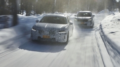 Από το κρύο στη ζέστη τα νέα Skoda Kodiaq και Superb (vid)