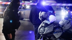 Διαρρήκτες στον Ασπρόπυργο πέταξαν πέτρες σε αστυνομικούς που πήγαν να τους συλλάβουν 