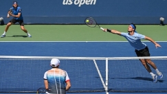 Οι Στέφανος και Πέτρος Τσιτσιπάς στο US Open.