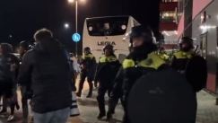 Τρομερό αλαλούμ μετά το παιχνίδι Άλκμααρ - Λέγκια Βαρσοβίας με συλλήψεις δύο παικτών των Πολωνών (vid)