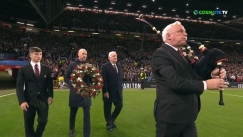 Η Μάντσεστερ Γιουνάιτεντ αποχαιρέτησε τον Μπόμπι Τσάρλτον