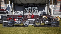 Μια Triumph αφιερωμένη στον «Βασιλιά Έλβις»