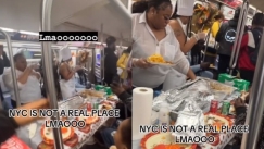 Απίστευτες εικόνες στο μετρό της Νέας Υόρκης: Έστησαν τραπέζι και άρχισαν να τρώνε (vid)