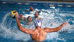 Παίκτης του Πανιωνίου σουτάρει