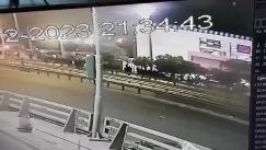 Βίντεο ντοκουμέντο δευτερόλεπτα μετά τον τραυματισμό του αστυνομικού από τη ναυτική φωτοβολίδα στον Ρέντη (vid)