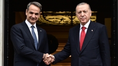 Τι προβλέπει η Διακήρυξη των Αθηνών Περί Σχέσεων Φιλίας και Καλής Γειτονίας που υπέγραψαν Μητσοτάκης-Ερντογάν