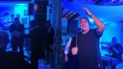 Ο Νουσρέτ άνοιξε ελληνικό εστιατόριο στην Κωνσταντινούπολη: Το ζεϊμπέκικο του και η συναυλία του Ρέμου (vid)