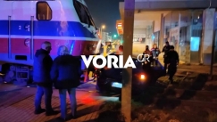 Τρένο παρέσυρε αυτοκίνητο στη Θεσσαλονίκη (vid)