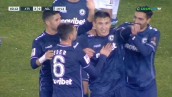 Οι παίκτες του Ατρομήτου πανηγυρίζουν γκολ επί της ΑΕΛ