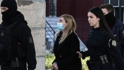 Οι επίμονες ερωτήσεις της προέδρου της Έδρας στην Πισπιρίγκου: «Δεν είμαι αγία, αλλά τα παιδιά μου ήταν το μεγαλύτερο δώρο», απάντησε (vid)